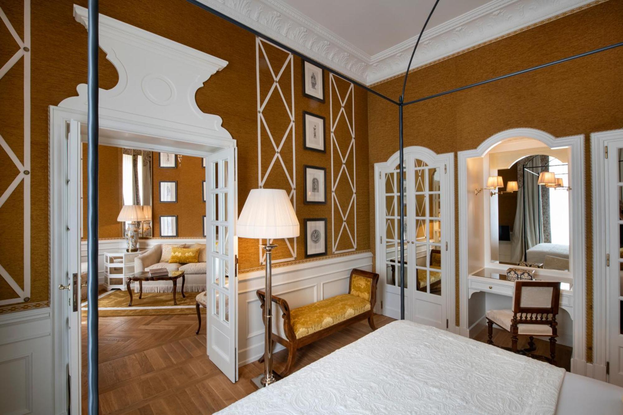 Helvetia&Bristol Firenze - Starhotels Collezione Bagian luar foto Suite at the Hotel Axelmannstein