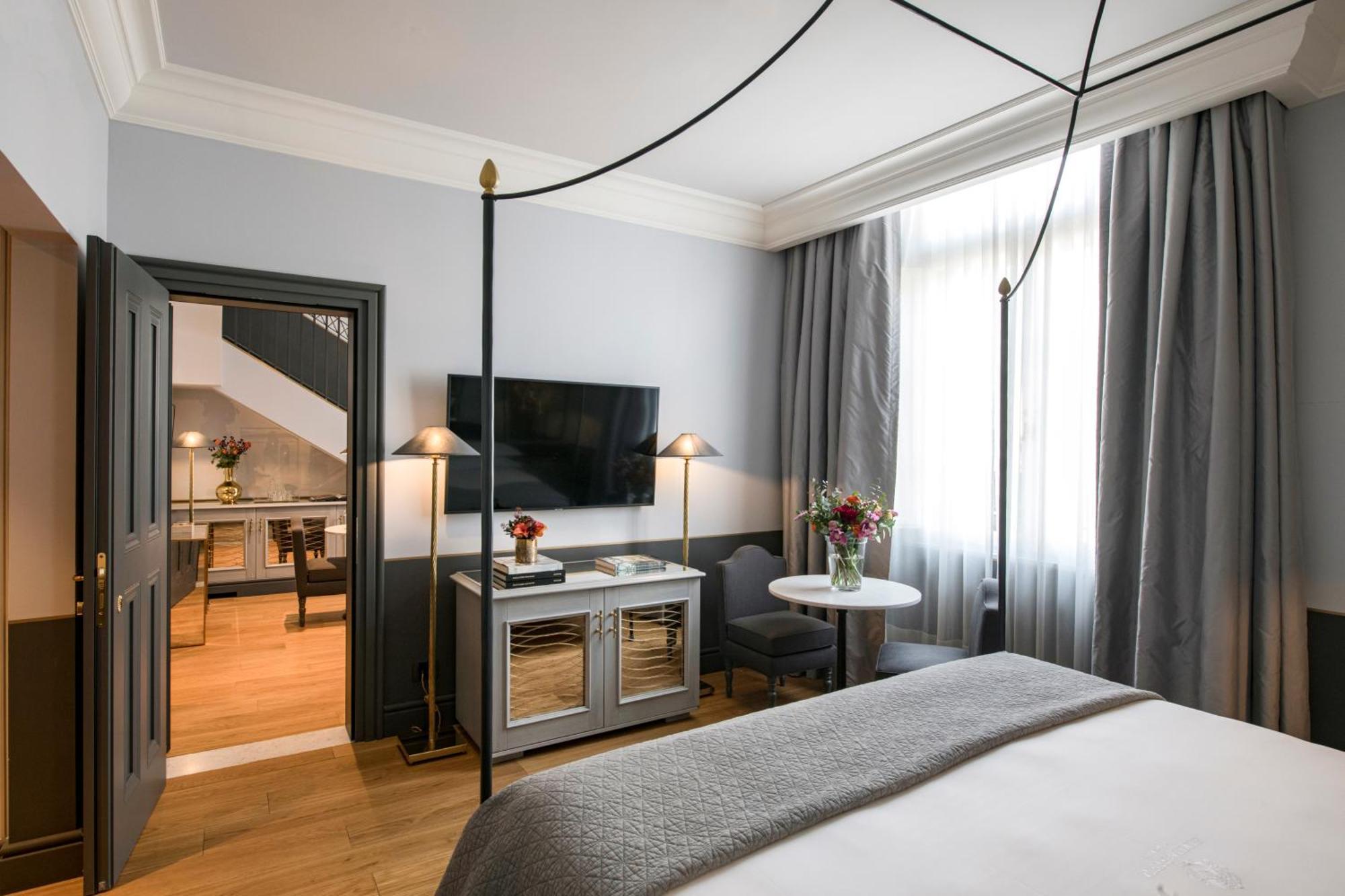 Helvetia&Bristol Firenze - Starhotels Collezione Bagian luar foto Suite